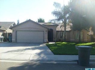 1633 N Terrace St, Visalia, CA 93291