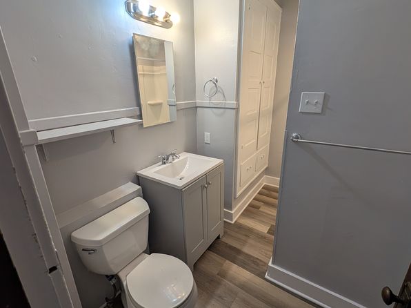 800-802 Lilley Ave