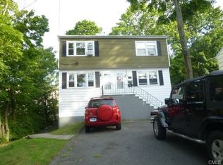 4 Hillside Pl #1, Norwalk, CT 06854
