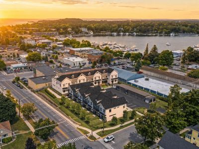 11 Uptown Ln, Charlevoix, MI, 49720