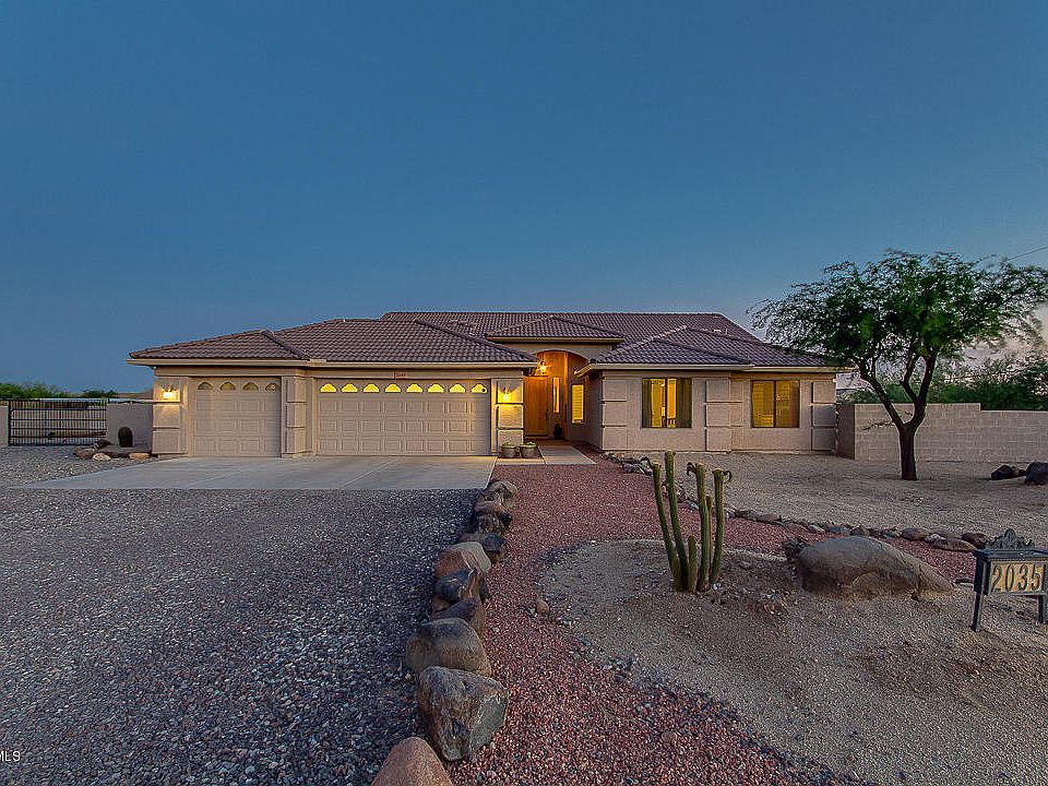 1st image of 2035 W Desert Hills Estate Dr