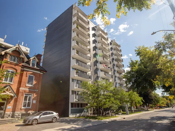 270 Somerset St W #906, Ottawa, ON K2P 0J7