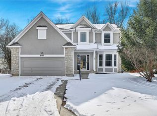 8605 W 152nd Ter, Overland Park, KS 66223