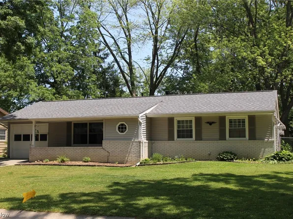 1357 Birchview Dr, Vermilion, OH 44089