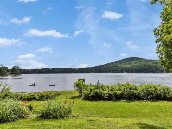 810 West Main Street, Hillsborough, NH 03244