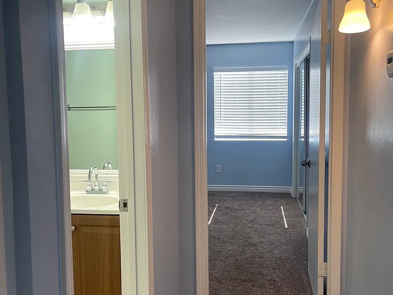 4800 Treanna Ave #6B — Photo 4