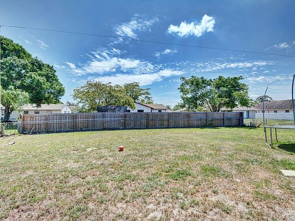 3rd image of 373 NW North Macedo Blvd