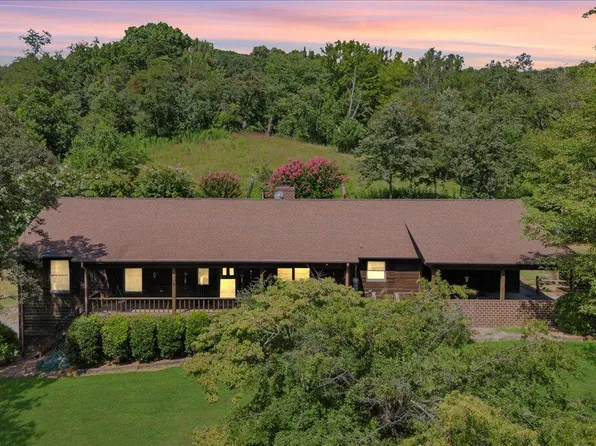 3737 Bore Auger Rd, Blue Ridge, VA 24064