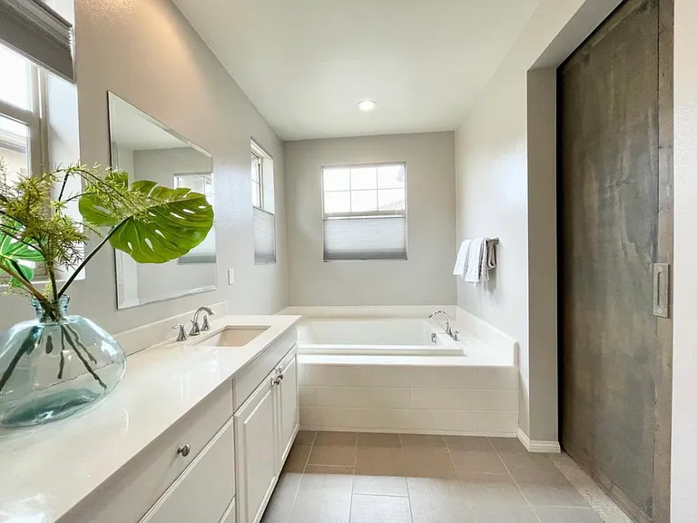 52 Majeza Ct — Photo 10