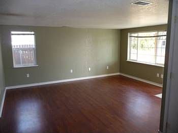 5th image of 703 Stanton Ave