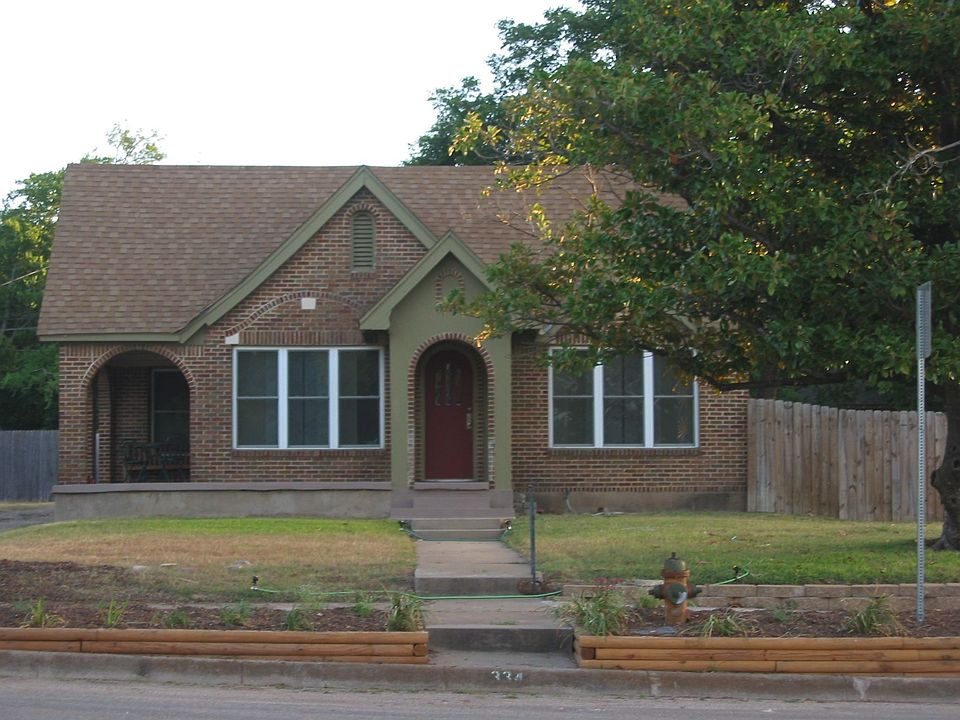 334 N. 30th, Front of House