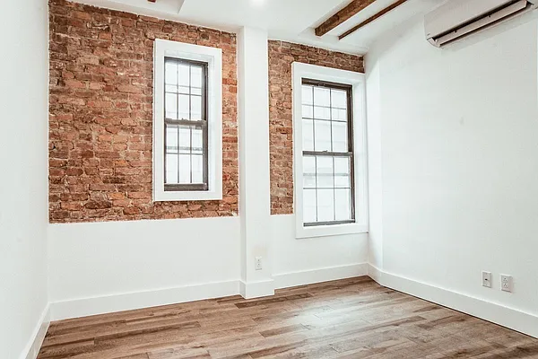Rented by Nolita Group | media 10