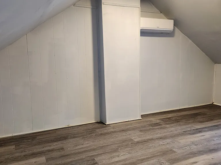 340 E Guilford St — Photo 21