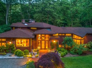 19 Hemlock Rdg, Weston, CT 06883