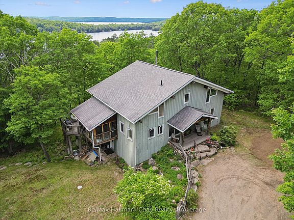 2nd image of 1497 Fox Point Rd