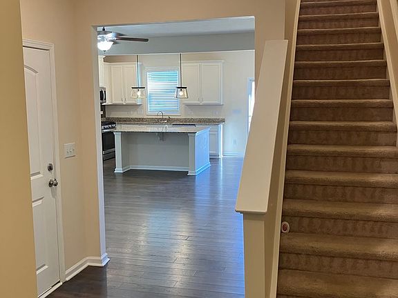 5th image of 8145 Sheffield Dr