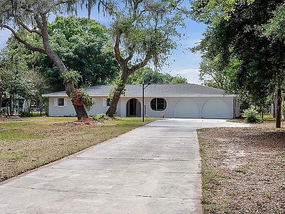 5th image of 1060 Salsona Ave