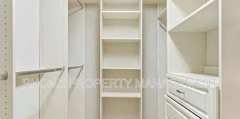 903 Dunwoody Chace — Photo 13