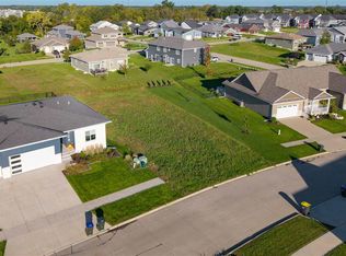 645 Hanks Dr, Iowa City, IA 52240