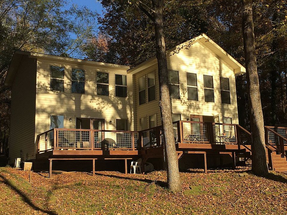 1st image of 591 Lakeview Dr