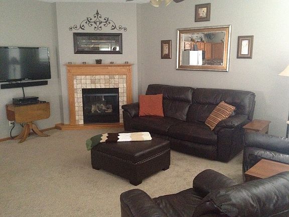 5th image of 16436 Yates St