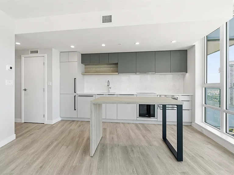567 Emerson St #3006 — Photo 10