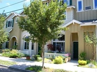 2550 SW Hume Ct, Portland, OR 97219