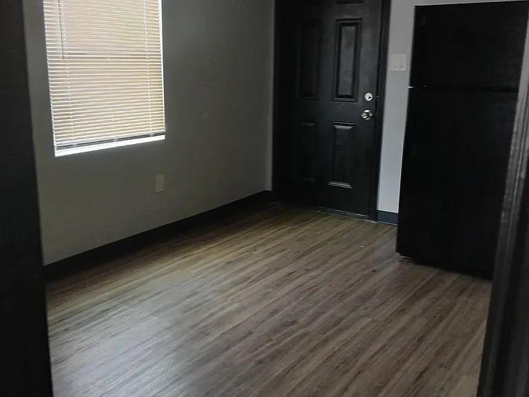8123 Betty Boop St — Photo 12