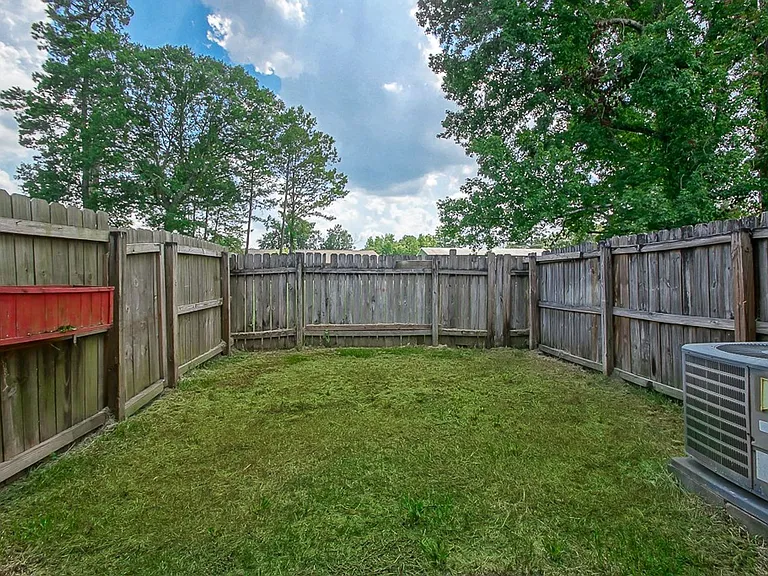 13080 Burgess Ave #8 — Photo 16