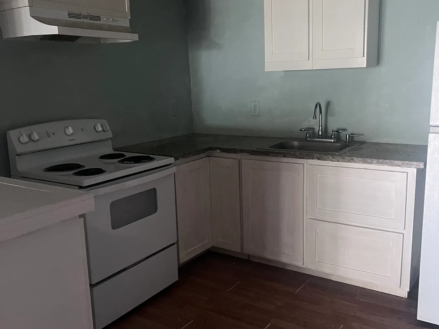 2 bed, $1,300 — Photo 3