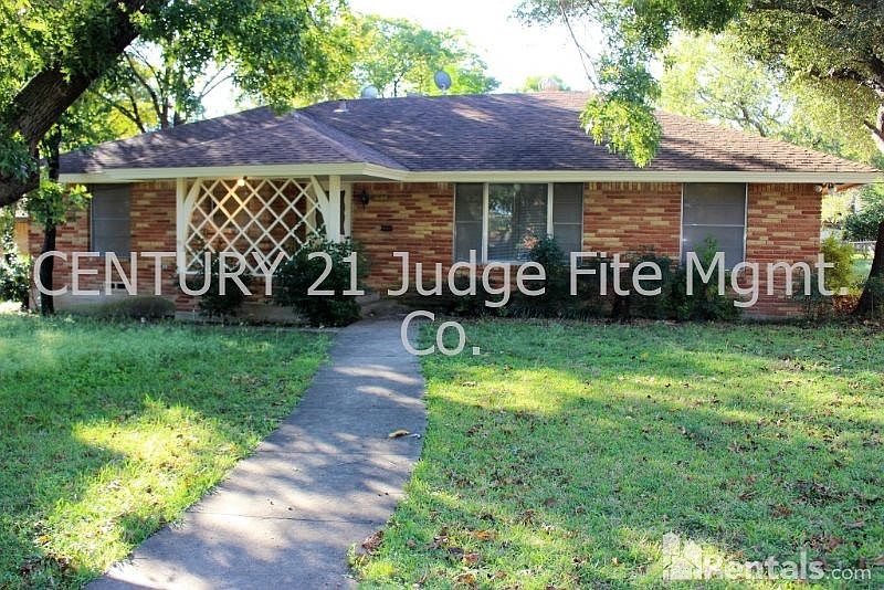 1st image of 846 Misty Glen Ln