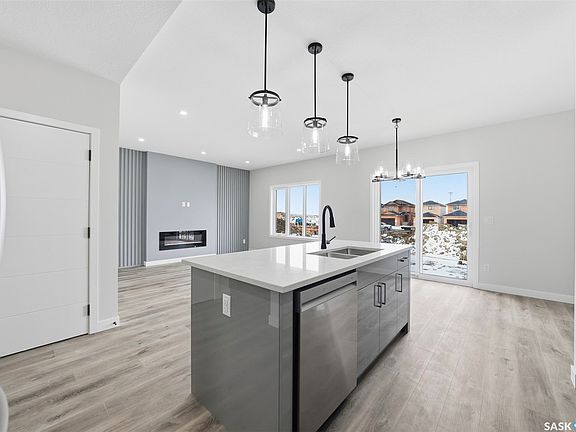 3rd image of 864 Nightingale Road