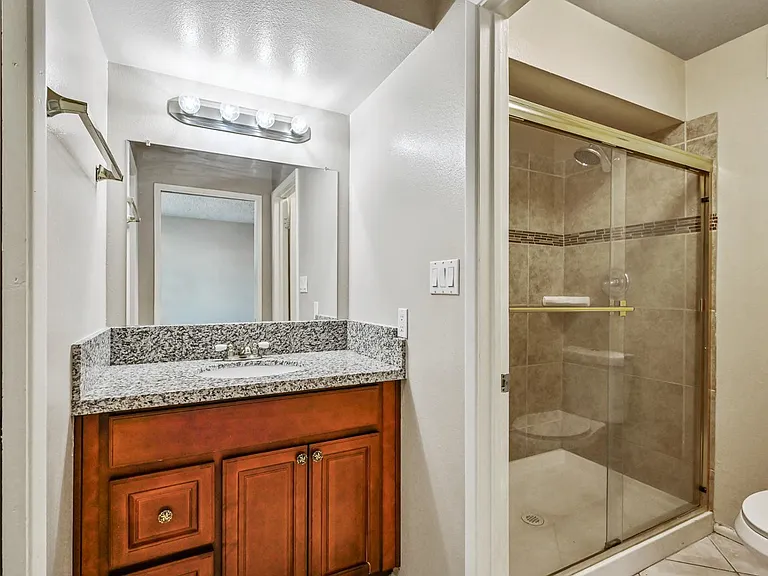 7725 E Rovey Ave — Photo 14