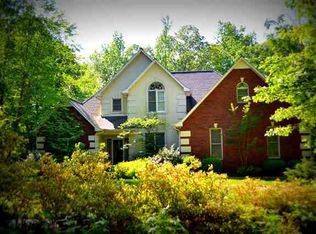 80 Castlewood Ln, Murray, KY 42071