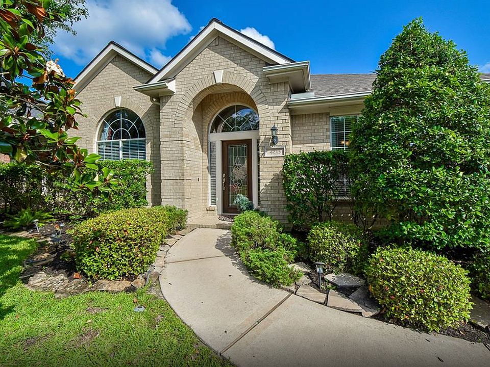 1st image of 4223 Country Brook Dr