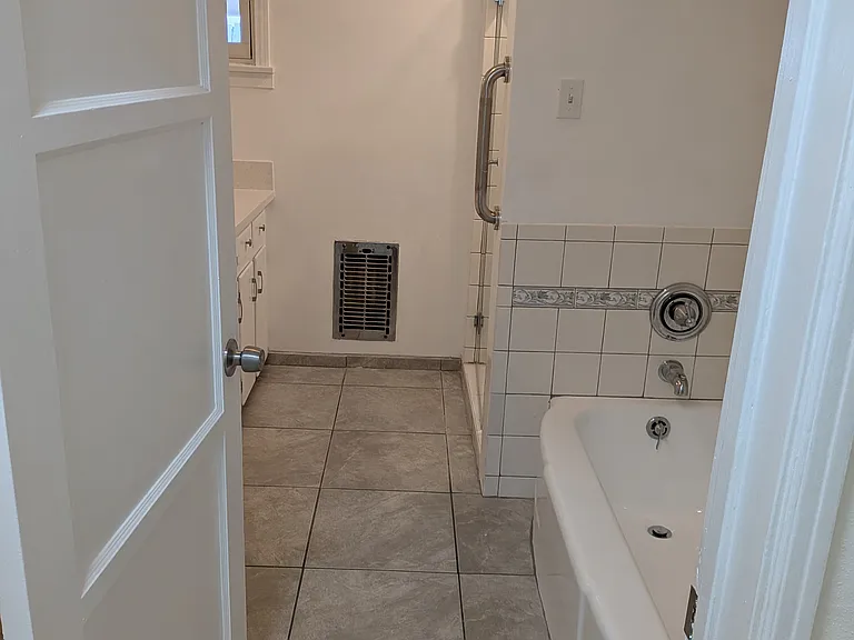 Bathroom 2 in hallway