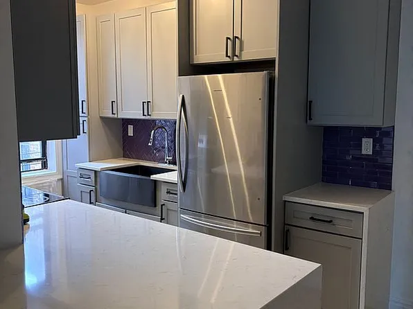150 E 18th St #6B, Brooklyn, NY 11226