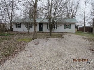 719 9th St, Grandview, IN 47615