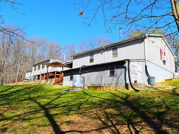 4th image of 301 Otterview Dr