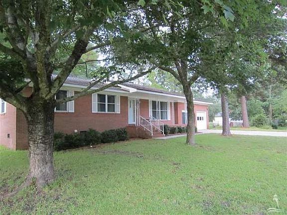 2nd image of 100 Herring Dr