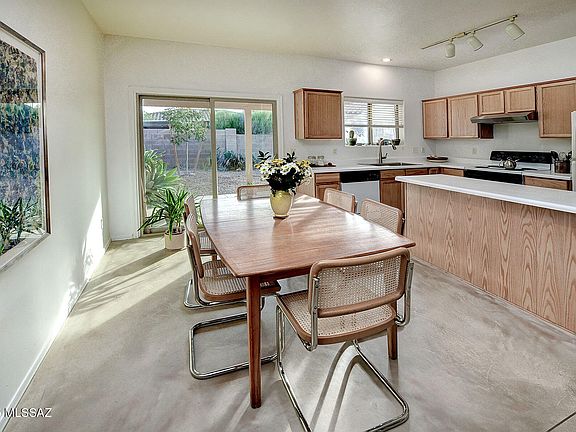 5th image of 1885 W River Otter Dr