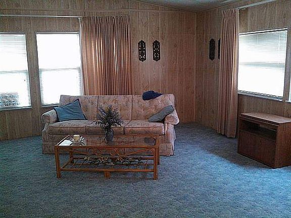 3rd image of 4560 Schooner Ave