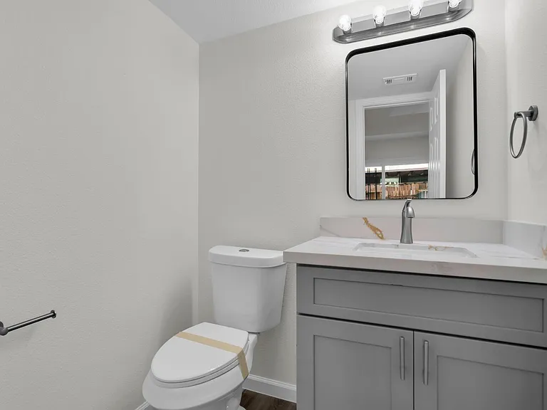 6111 Beverly Hill St #32 — Photo 22