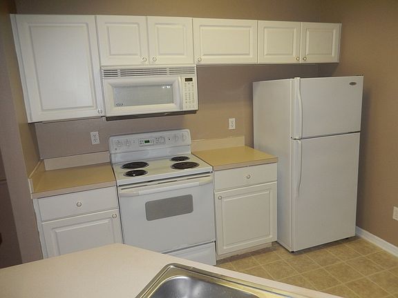 4th image of 5500 Metrowest Blvd APT 14-111