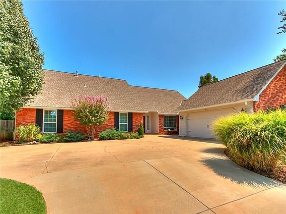 3rd image of 14816 Glenmark Dr