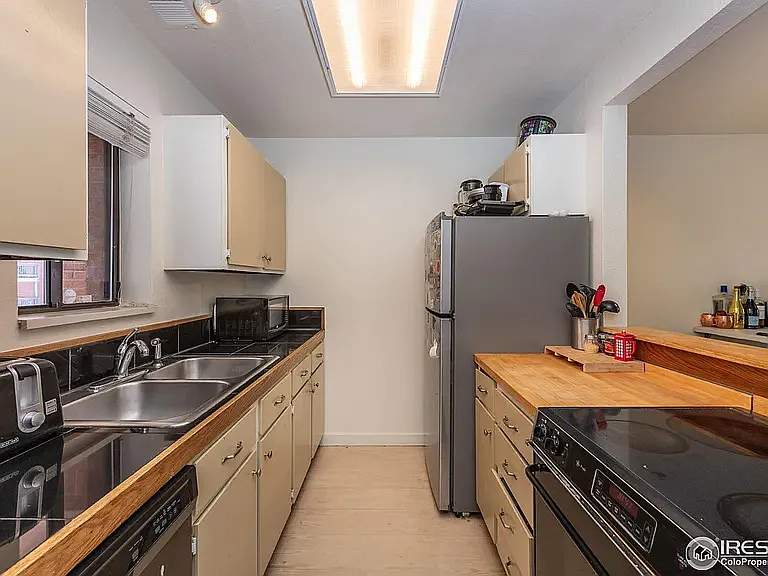 745 Arapahoe Ave #302 — Photo 5
