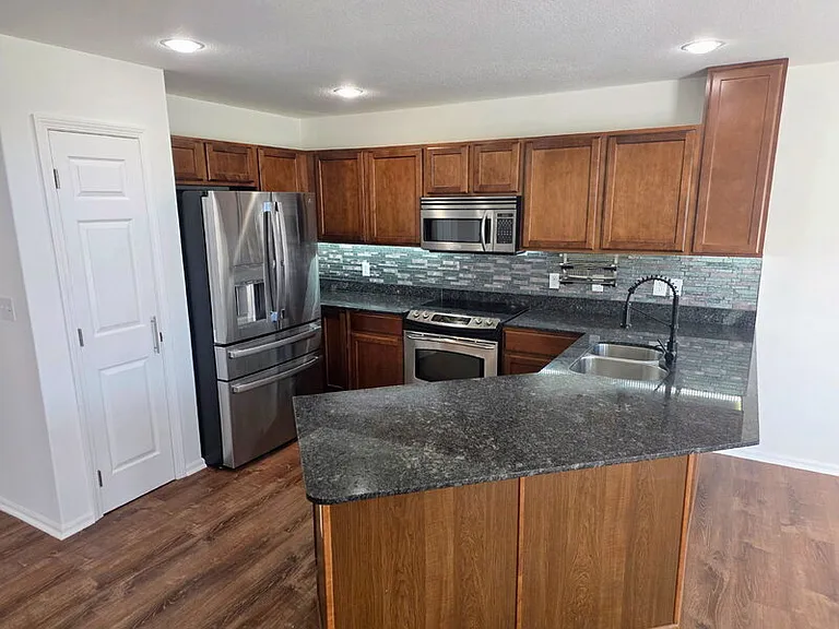 2215 NW Bayberry Ln — Photo 3