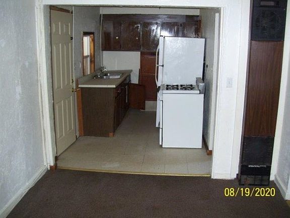 3rd image of 221 & 1/2 E 8th St