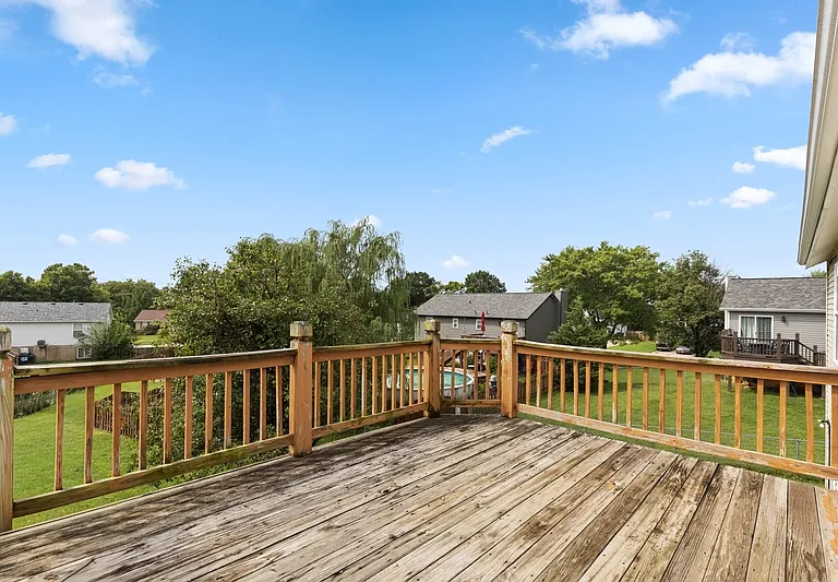 708 Tobermory Ct — Photo 20