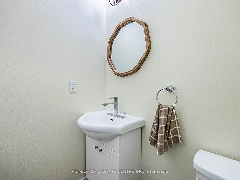 49 Rhonda Rd #121 — Photo 25